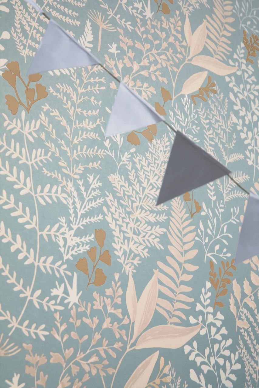 Vliesová tapeta na zeď Caselio 102926100, květy, listy, mint, starorůžová